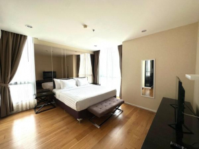 Spacious Luxury Serviced Apartment